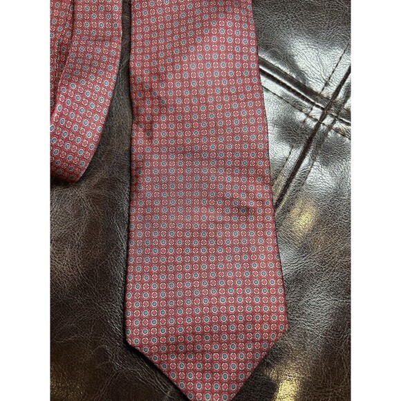 Yves Saint Laurent 58” 100% Silk Woven Red Men’s Neck Tie - Picture 2 of 6